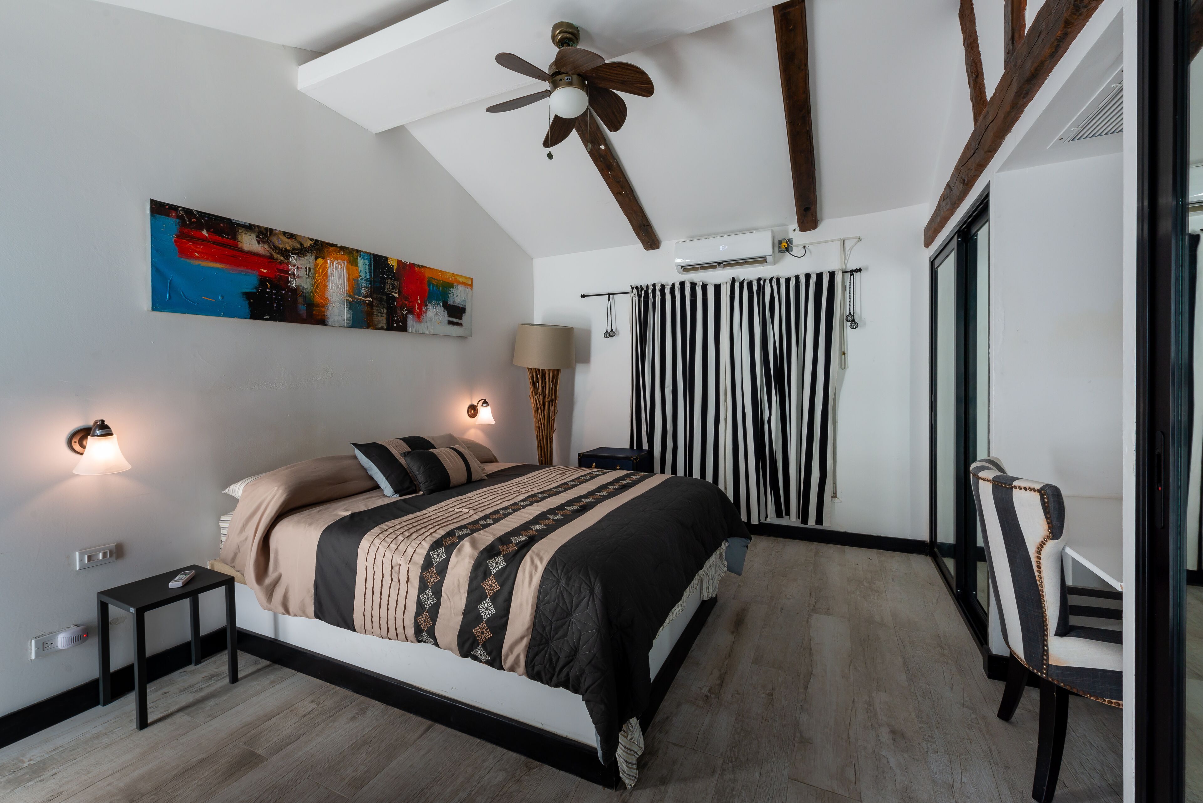 BLU AZUR VILLA - 2 bedrooms - private access beach in Bouvet Island, Sint Maarten