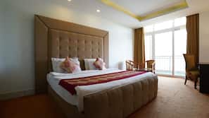 In-room safe, desk, iron/ironing board, free WiFi