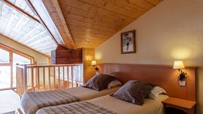 In-room safe, desk, free WiFi, wheelchair access