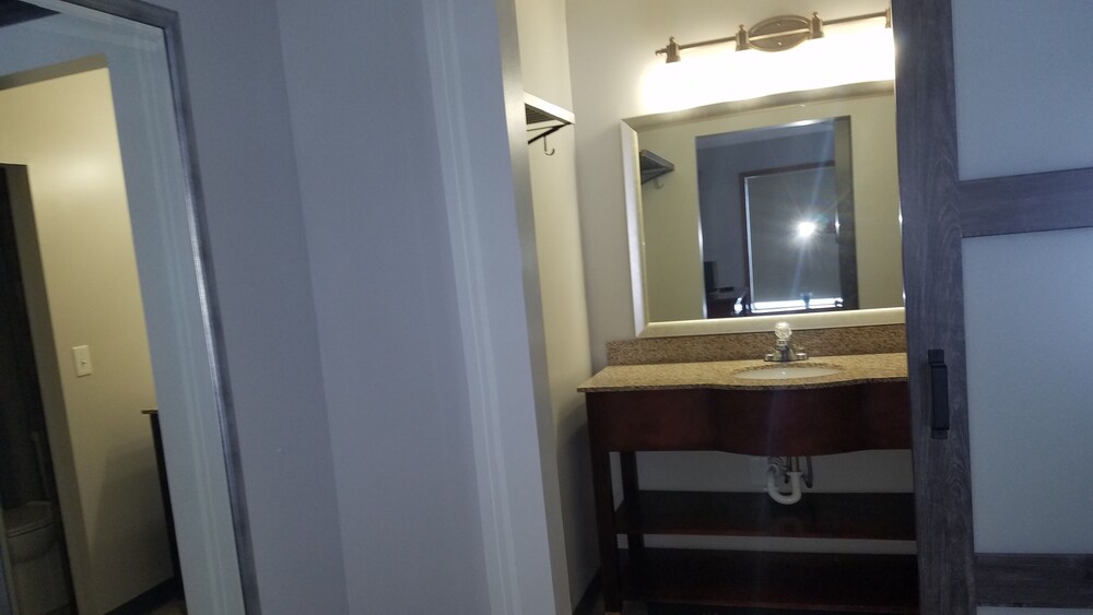 Marceline Mural Motel in Marceline Best Rates & Deals on Orbitz