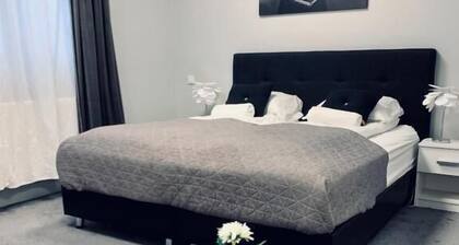 Hotel Tjarna Keflavik Airport
