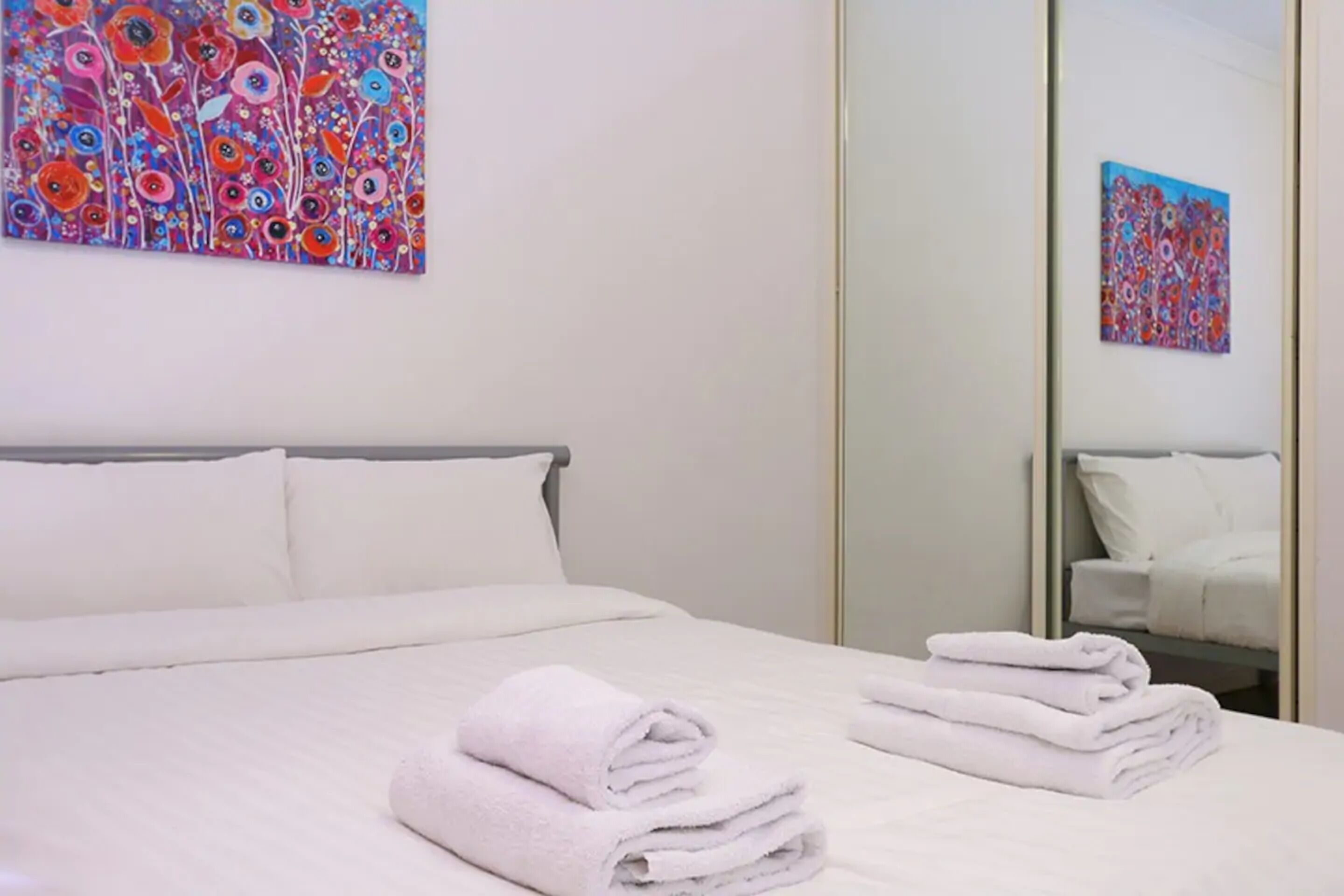 Pleasant 3 Bedroom House With Garden Close to CBD