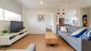 3 bedrooms, Internet, linens