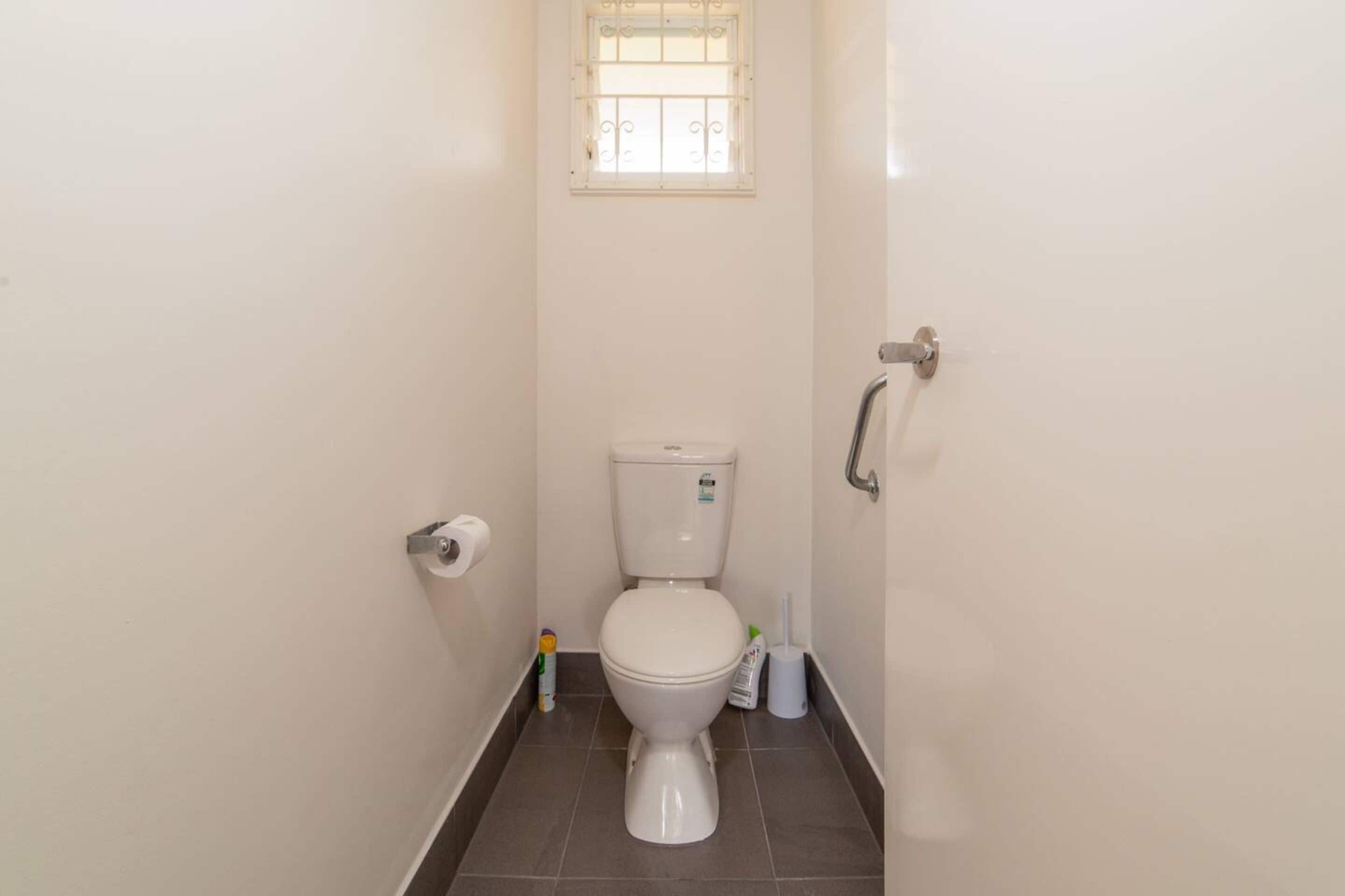 Peaceful 3 Bedroom Apartment in Ascot