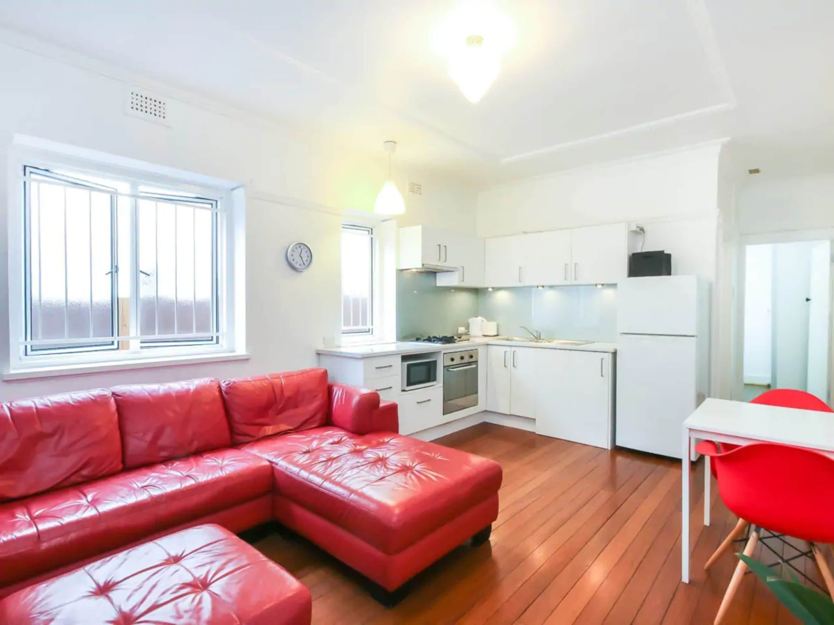 Quiet 1 Bedroom Apartment 5 Minutes From CBD