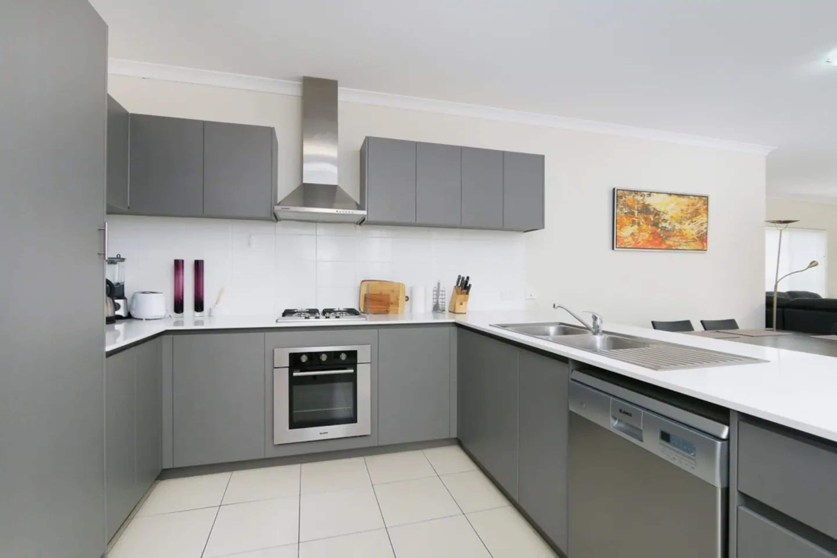 Stunning Home Near Scarborough Beach Sleeps 11