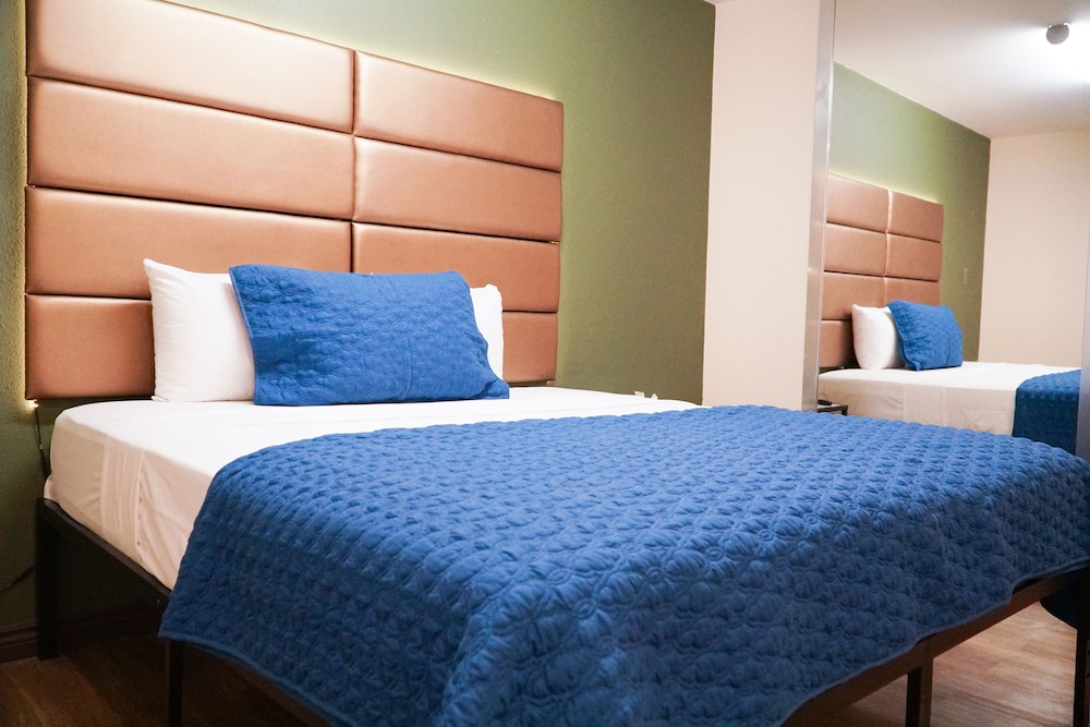 Cabana Hotel Yankee Stadium in New York | Best Rates & Deals on Orbitz