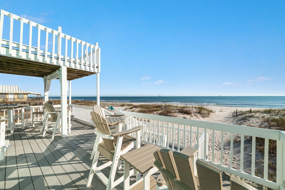 Absent Minded - Recently updated, beautifully furnished gulf front home with decks galore!