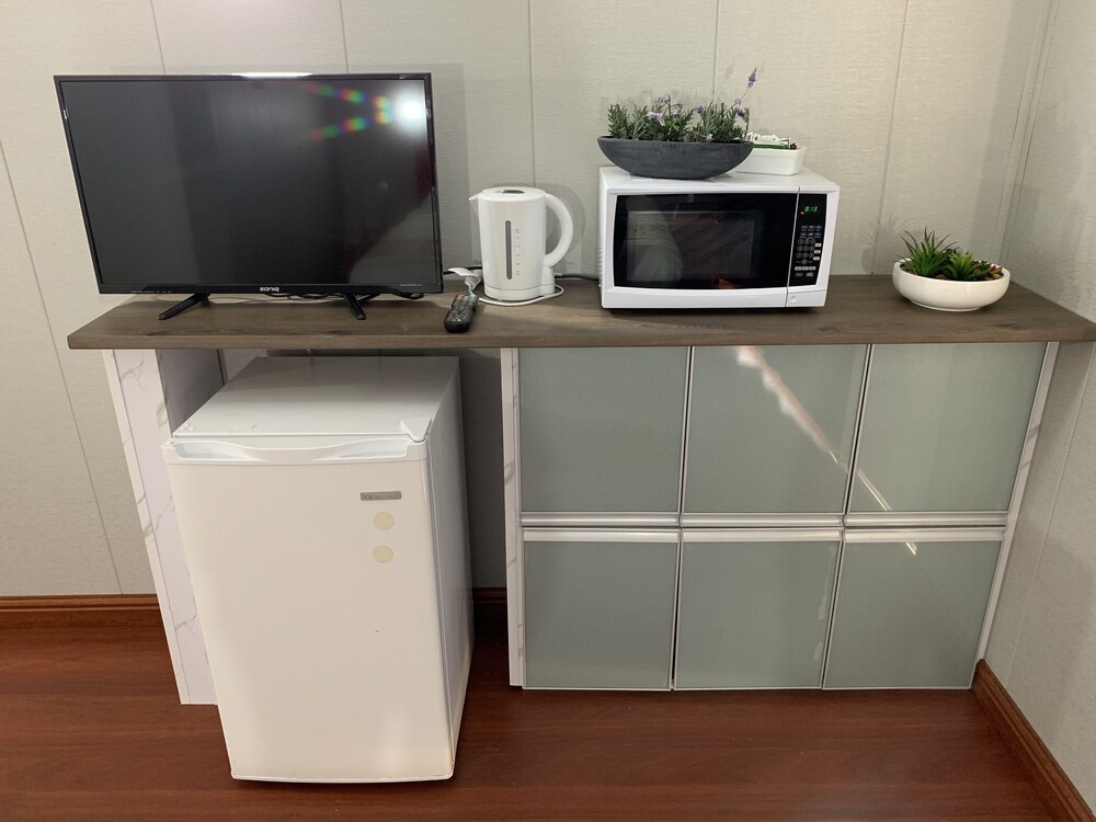 Albion Hotel Motel AU95 Deals & Reviews (Finley, AUS) Wotif