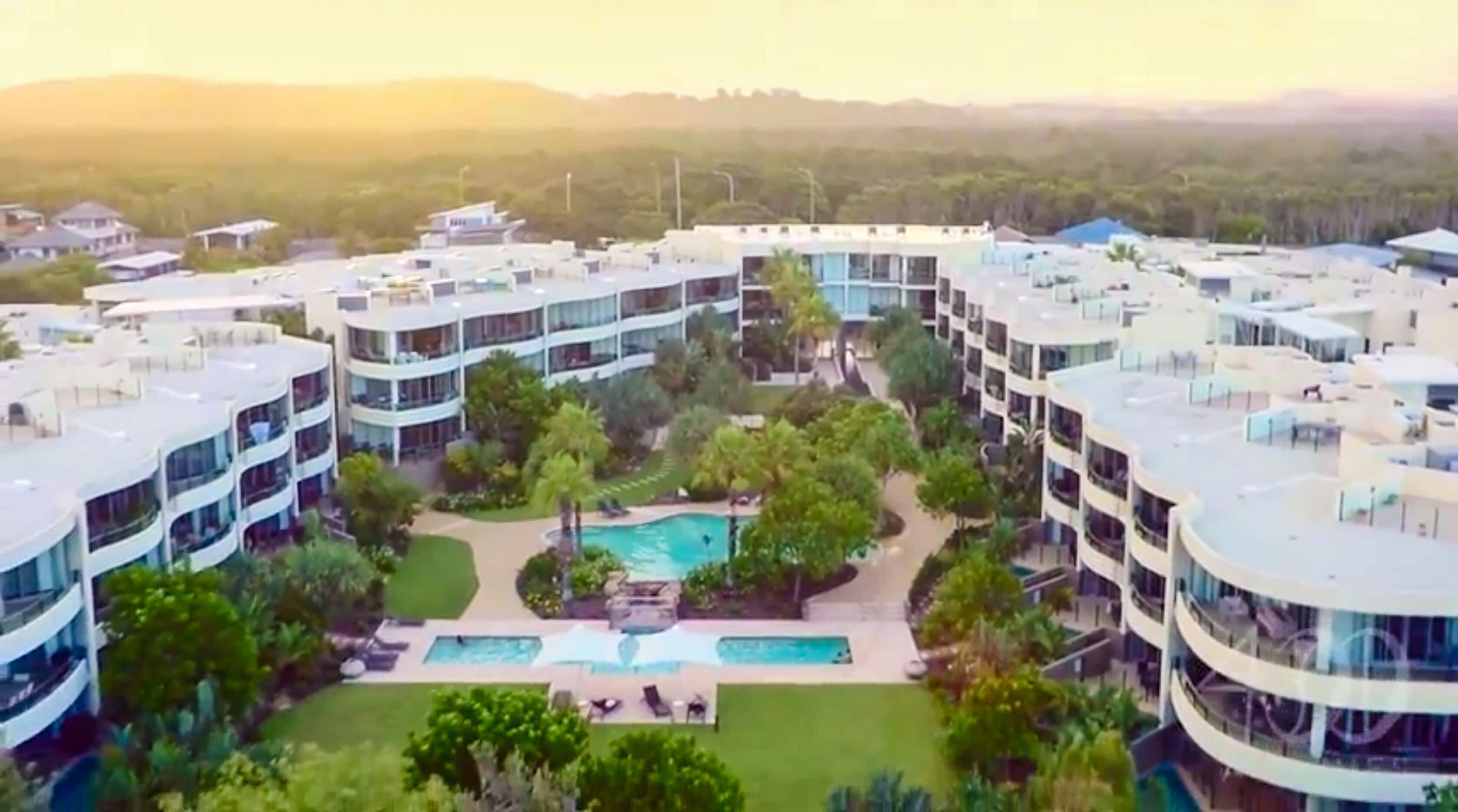 Cotton Beach - Beachfront Villa w/ Private Pool - Paradise Casuarina