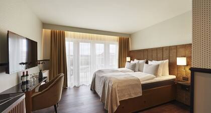 WIDE Hotel