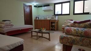 1 chambre, bureau, espace de travail pour ordinateur portable, Wi-Fi