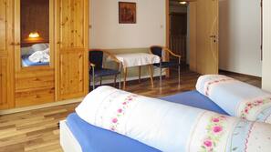 6 Schlafzimmer, Internetzugang