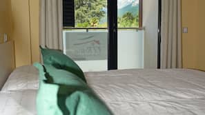 Free cribs/infant beds, free WiFi, linens