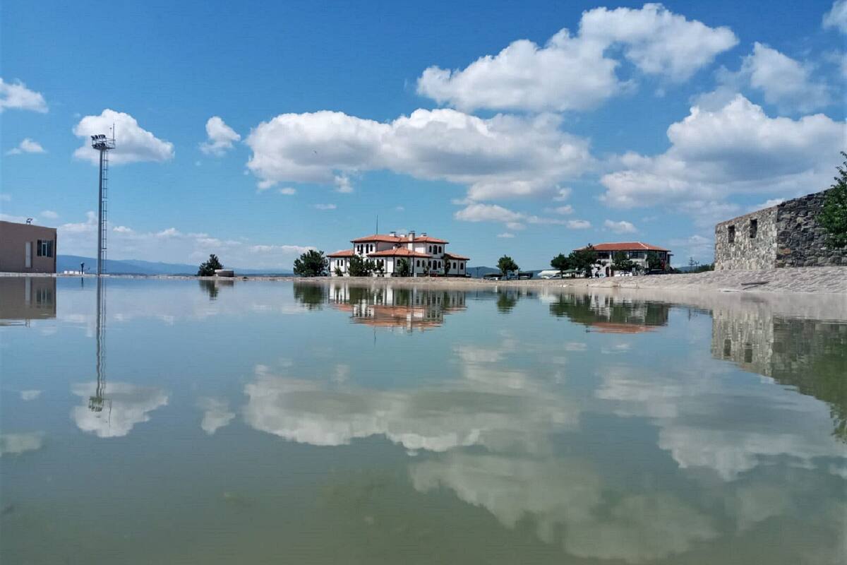 serife baci ogretmenevi doga kultur