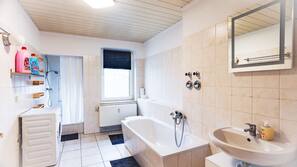 2 Schlafzimmer, Internetzugang, Bettwäsche