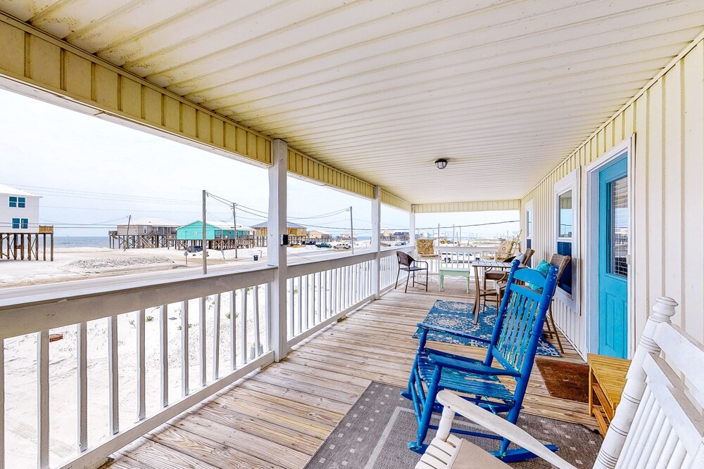 Waterfront beach house on the sound w/ breathtaking sunset views & gulf access