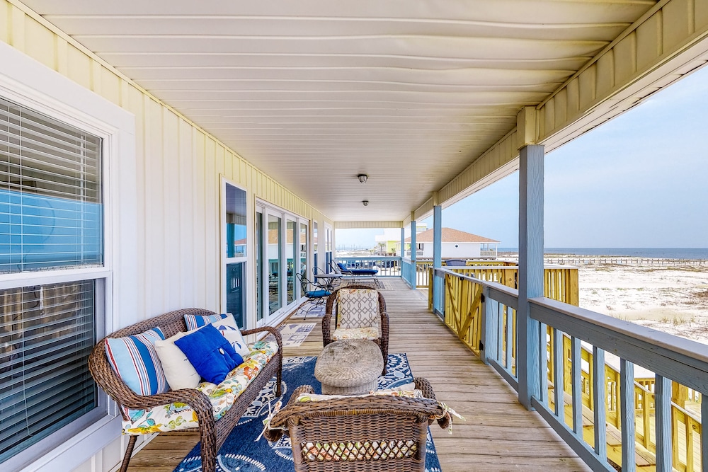 Waterfront beach house on the sound w/ breathtaking sunset views & gulf access