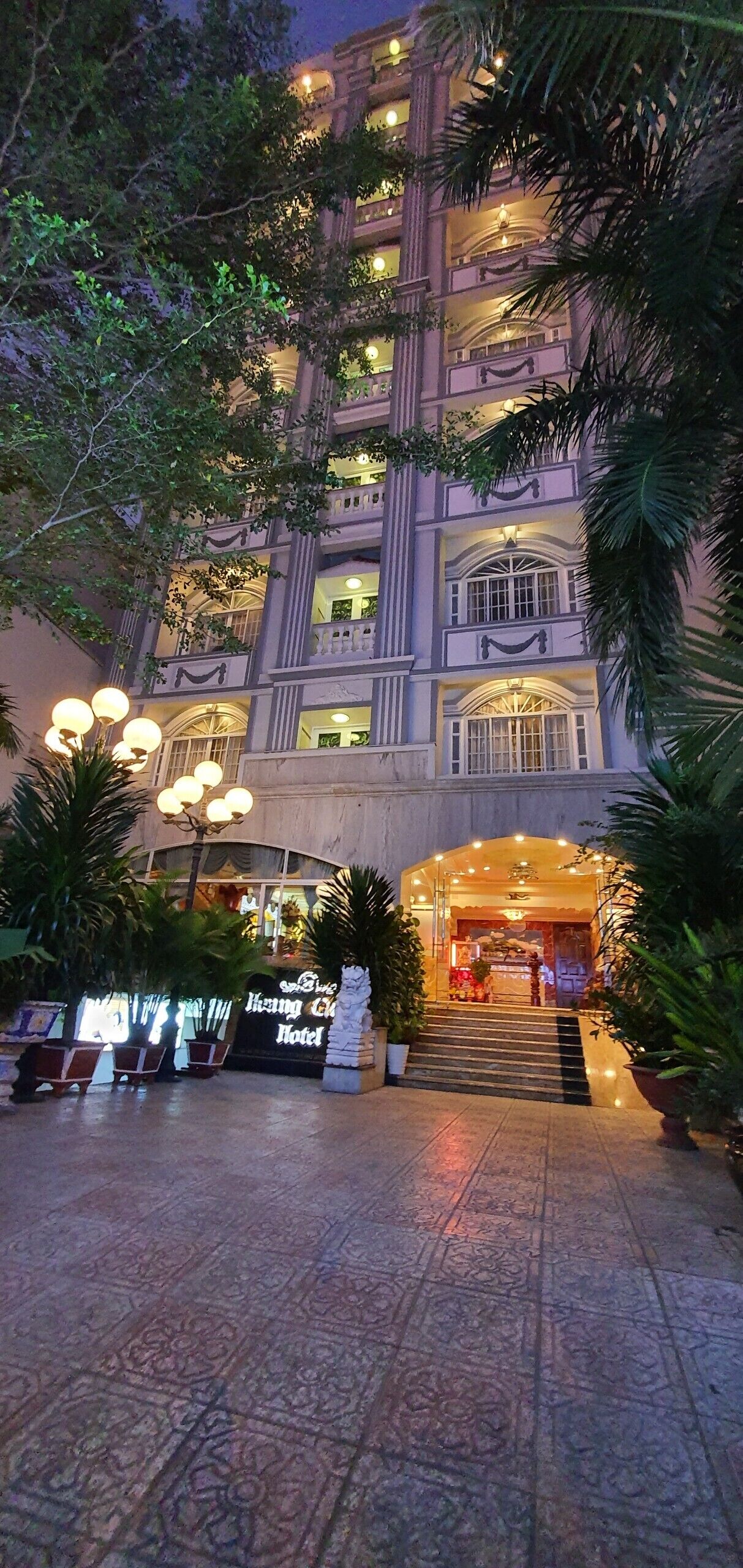 Hoang Quan Hotel
