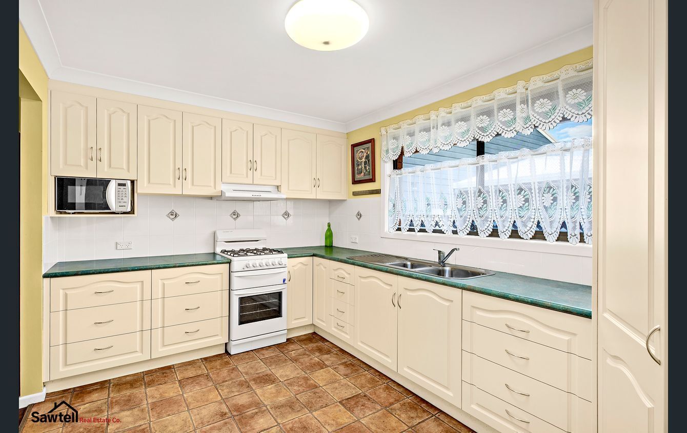 Dog Friendly, 4 Bdr Family House in Sunny Sawtell