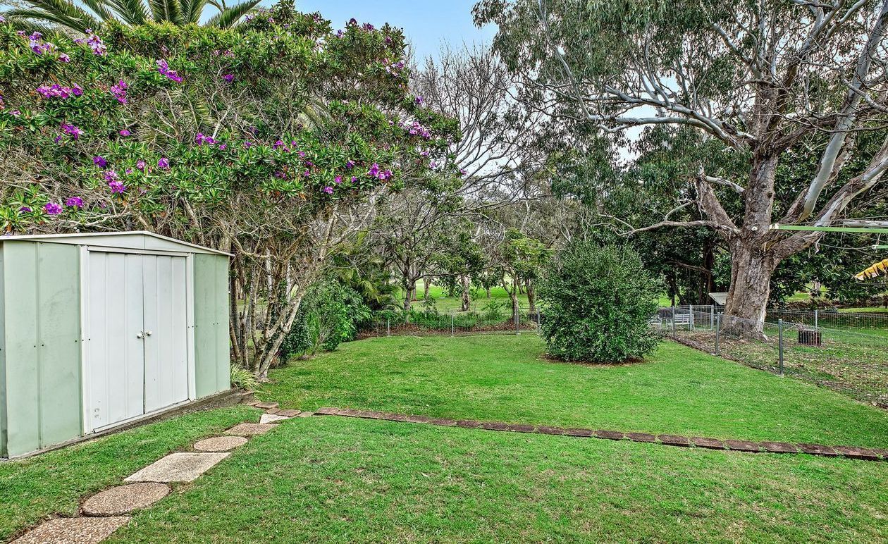 Dog Friendly, 4 Bdr Family House in Sunny Sawtell