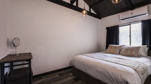 2 bedrooms, individually decorated, individually furnished