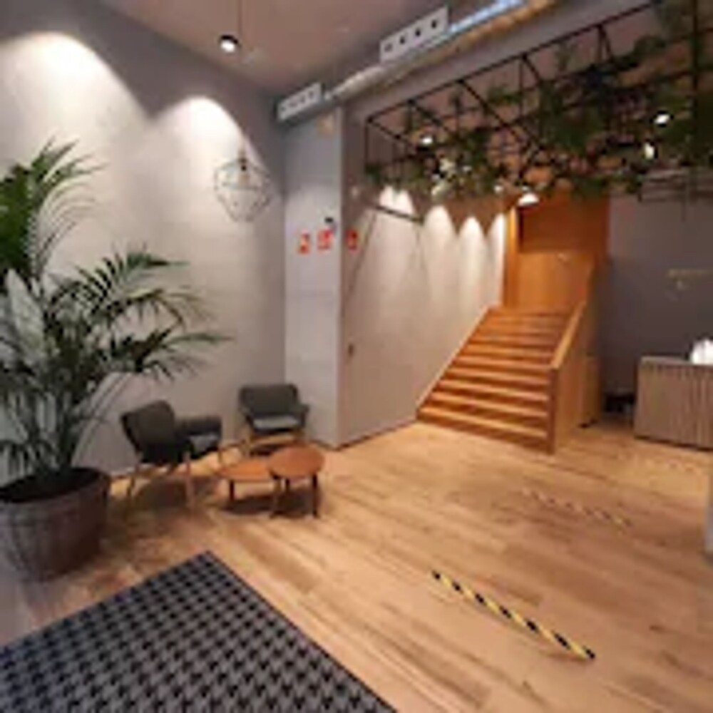 Photo - Alberg Abat Oliba