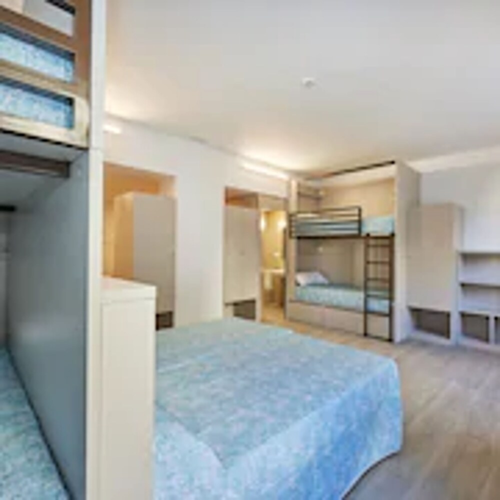 Photo - Alberg Abat Oliba