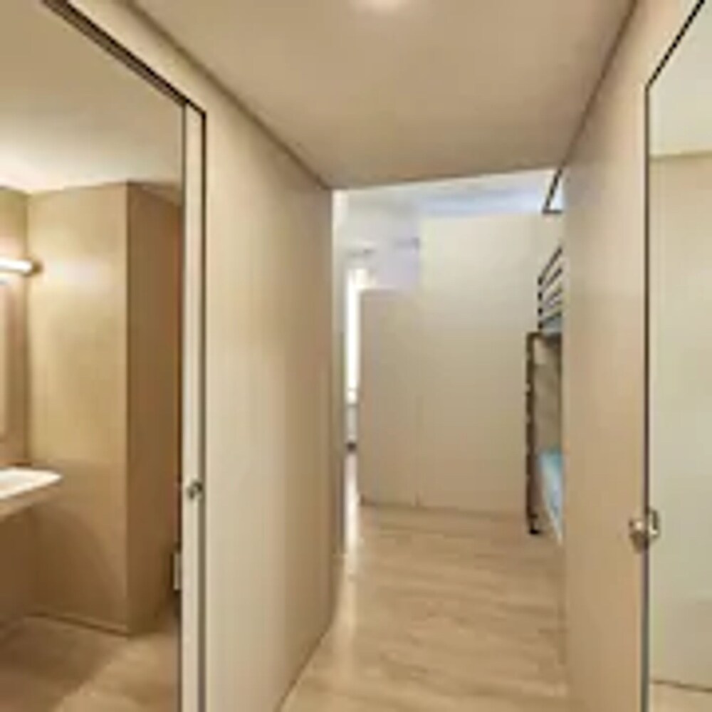 Photo - Alberg Abat Oliba