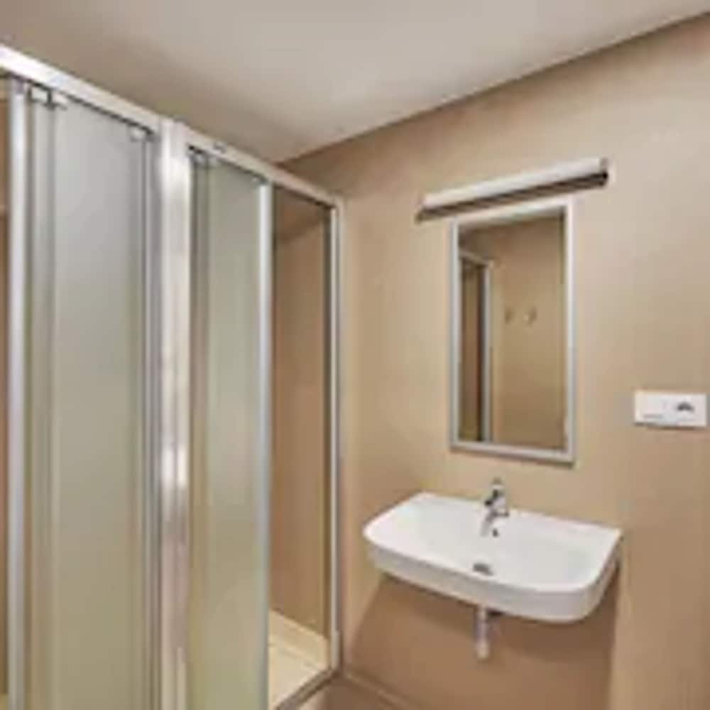 Photo - Alberg Abat Oliba