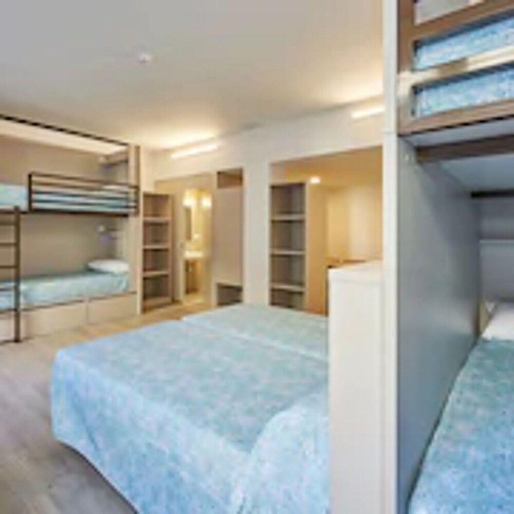 Photo - Alberg Abat Oliba