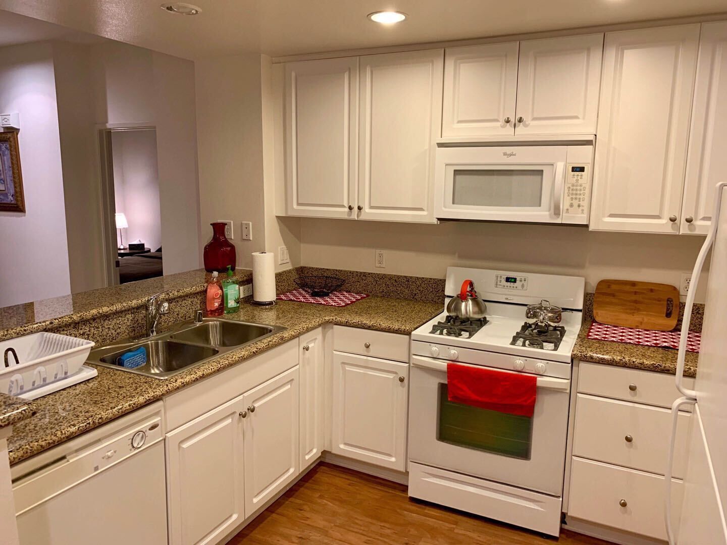2b2b/irvine Spectrum/disney/beach/shopping Center (2b2b/irvine Spectrum/disney/beach/shopping Center) 欧文 - USA - 优惠订房和住客点评 | 智游网 Expedia.com.uk in Irvine, United States