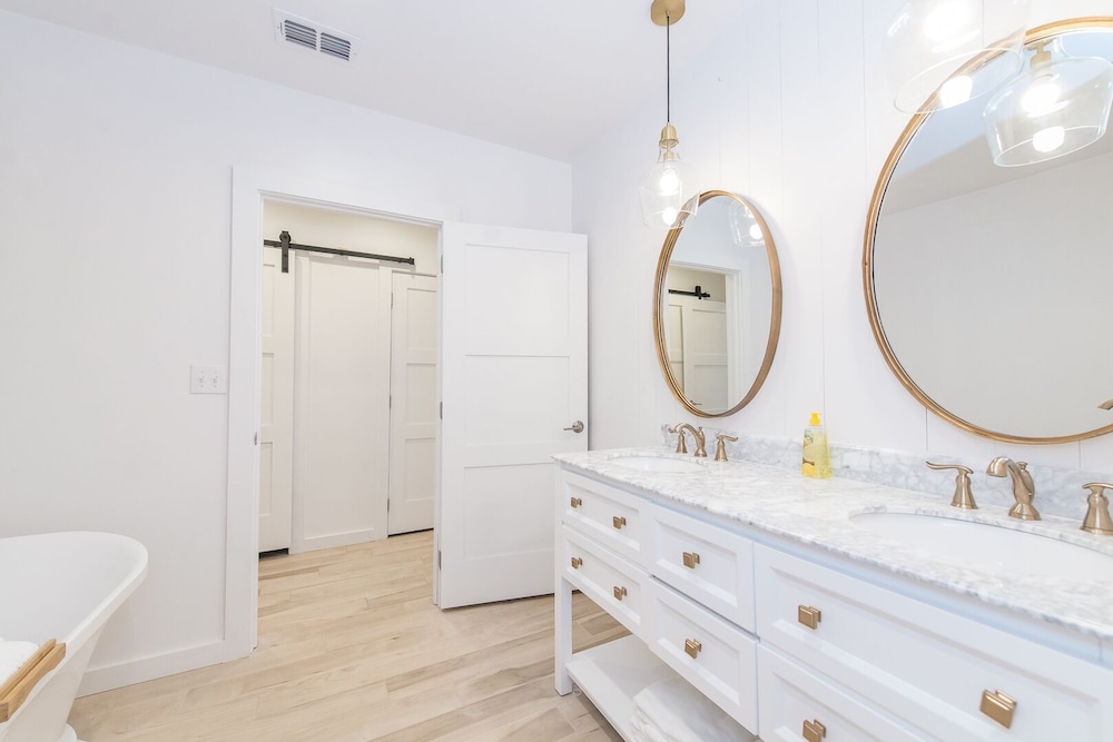 Benson Guest House in Uvalde Best Rates & Deals on Orbitz