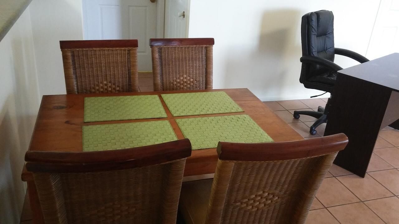 Cairns City Garden Apartment