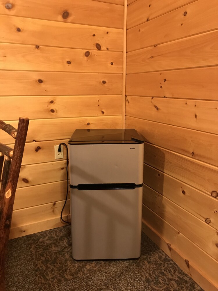 Matteson’s Rental Cabins, Woodgate Room Prices & Reviews Travelocity