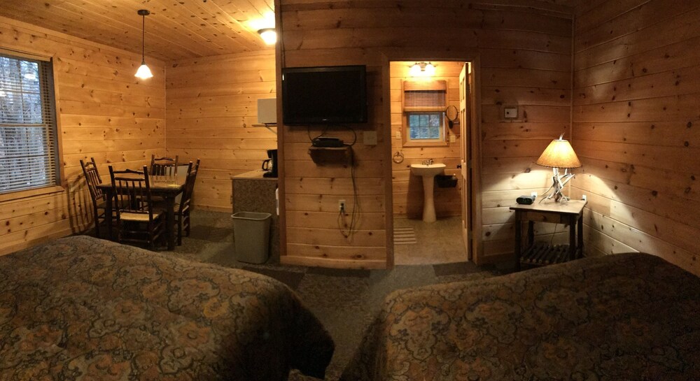Matteson’s Rental Cabins, Woodgate Room Prices & Reviews Travelocity