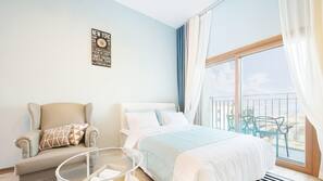 5 bedrooms, individually decorated, individually furnished