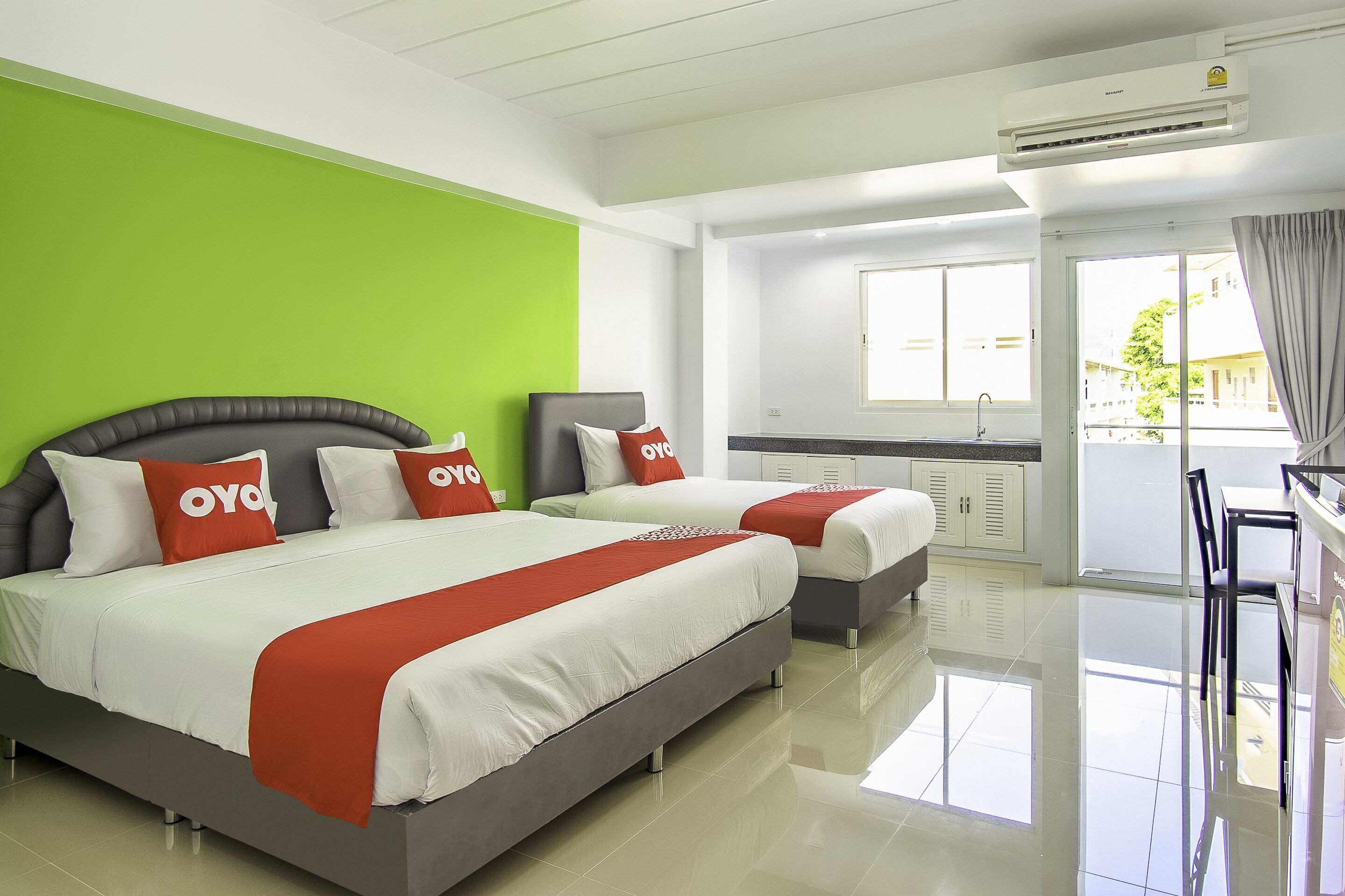 Oyo 601 C W Mansion Phuket Reviews Expedia