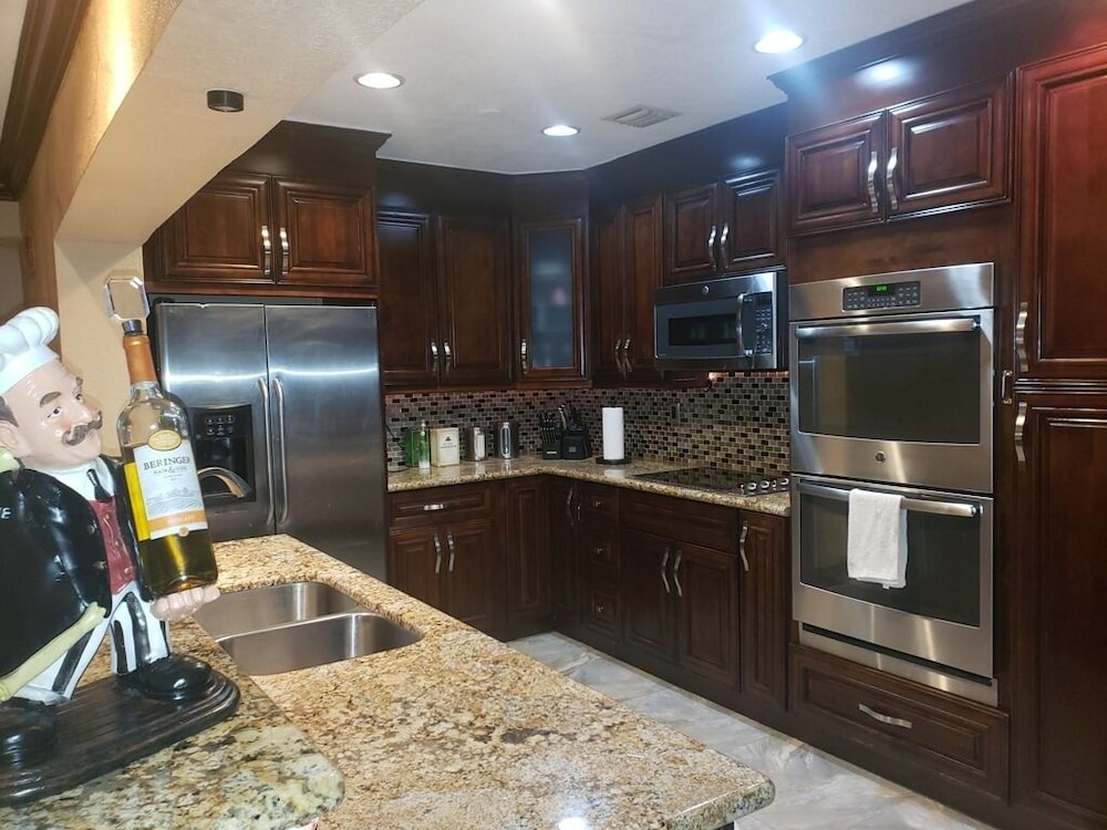 Superbowl Special - Ideal, Hardrock Stadium, Town Center