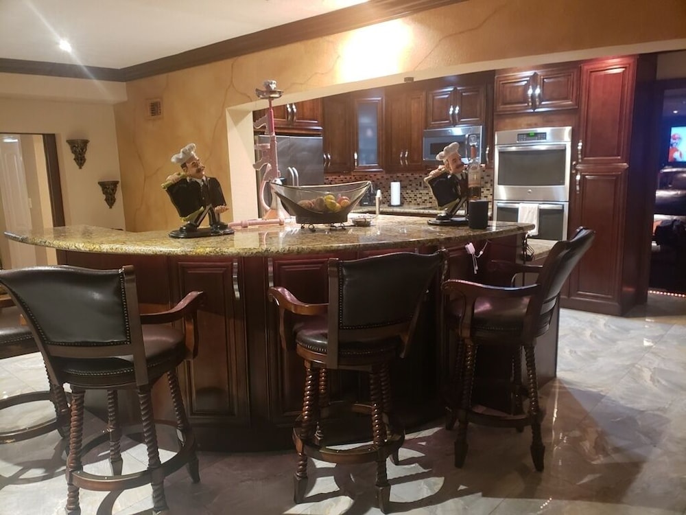 Superbowl Special - Ideal, Hardrock Stadium, Town Center