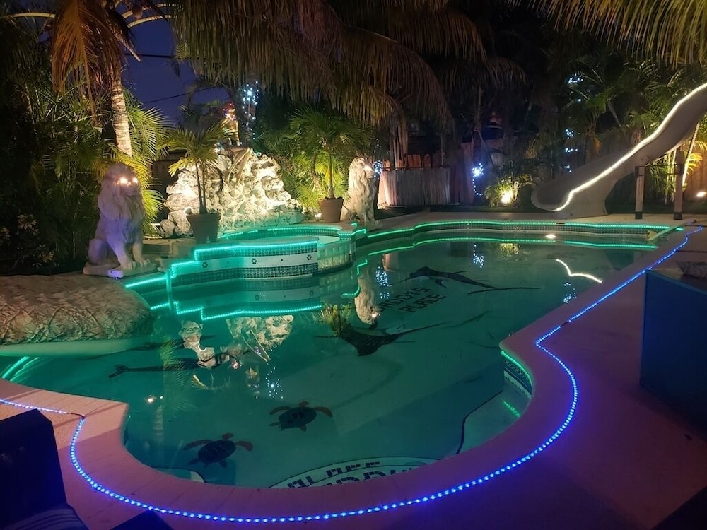 Superbowl Special - Ideal, Hardrock Stadium, Town Center