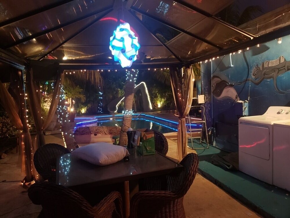 Superbowl Special - Ideal, Hardrock Stadium, Town Center