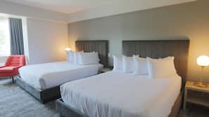 Premium bedding, in-room safe, individually decorated