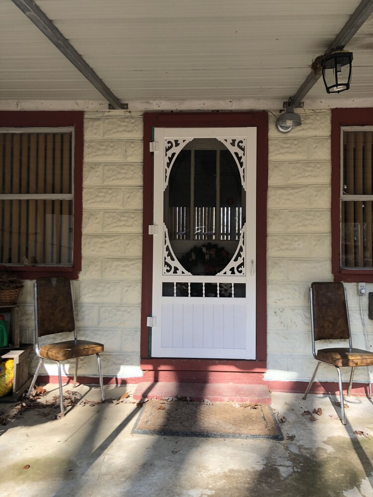 Mountaintop Farmhouse on the "Trail of Tears".