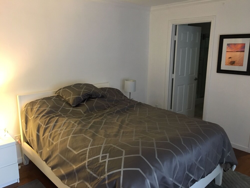 Quail Park Pool House Close to all in Bakersfield Bakersfield Vrbo