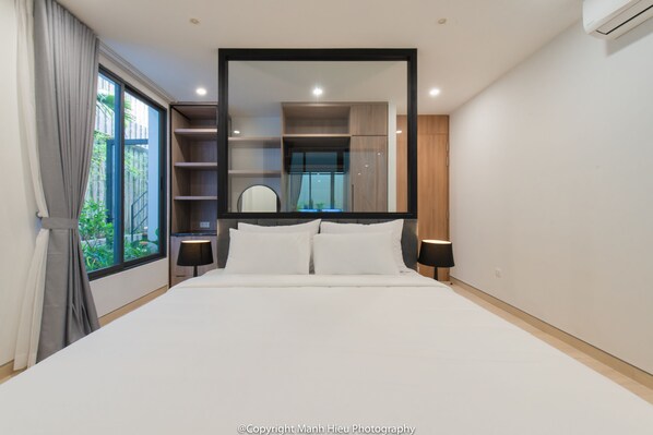 Luxury Villa, 6 Bedrooms, Ocean View, Oceanfront | 6 bedrooms, Egyptian cotton sheets, premium bedding, pillowtop beds
