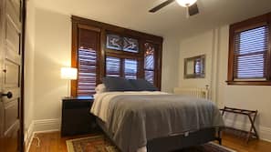 2 bedrooms, iron/ironing board, Internet, linens