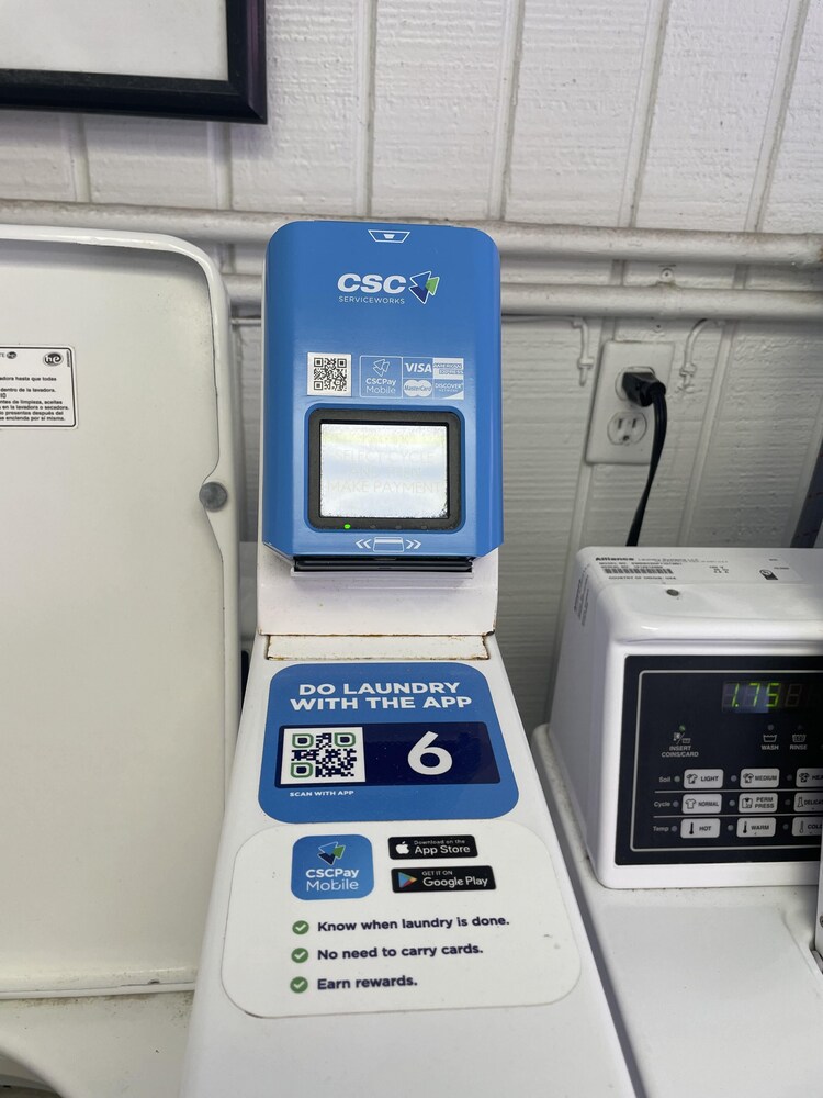 Gulf Winds 105 Studio