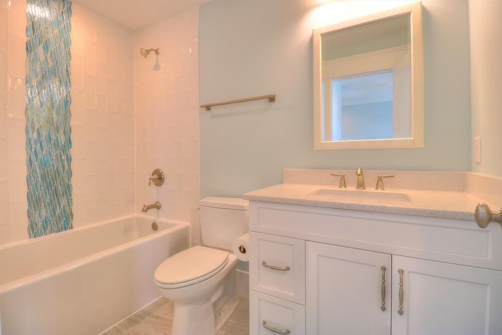 SEASIDE PALACE - STUNNING New Build in Seawatch Community