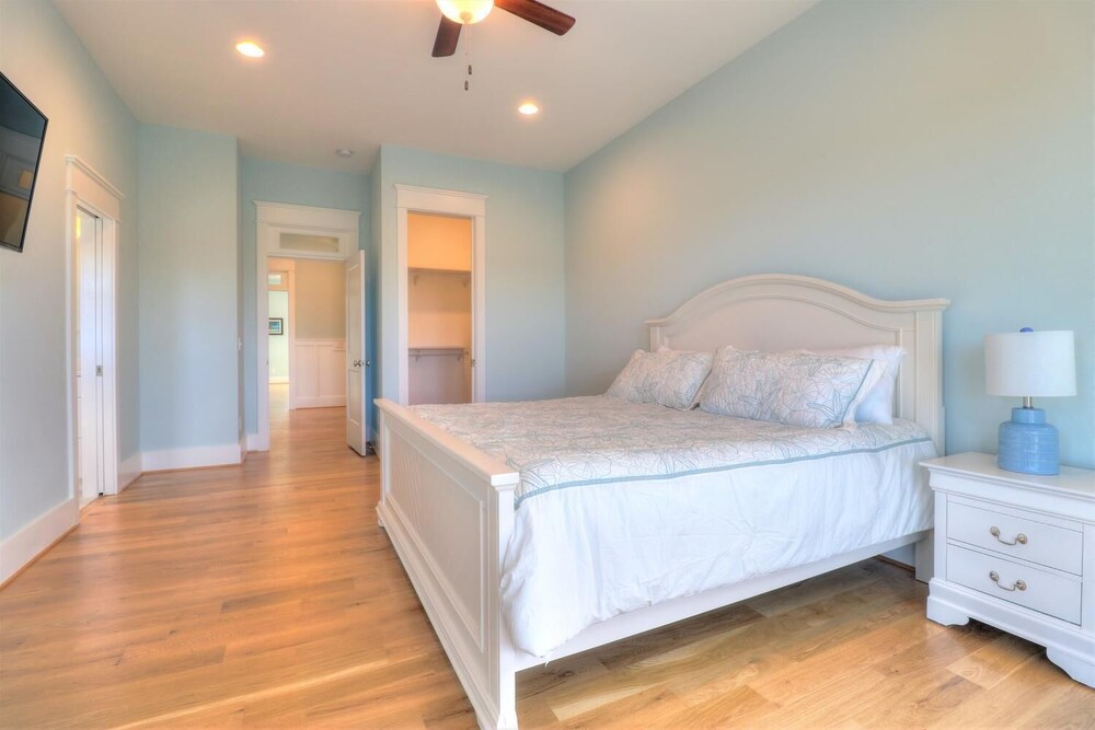 SEASIDE PALACE - STUNNING New Build in Seawatch Community